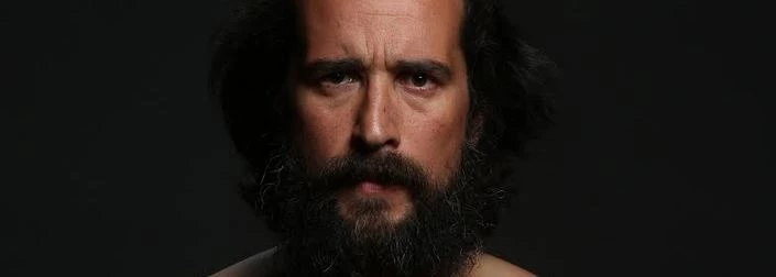 Τάσος Νούσιας (ηθοπoιός): «Όπως ο Χριστός αφοσιώθηκε και δίδαξε εώς τη Σταύρωση, έτσι και οι Άγιοι δεν κιοτεύουν πάνω στο μαρτύριο»